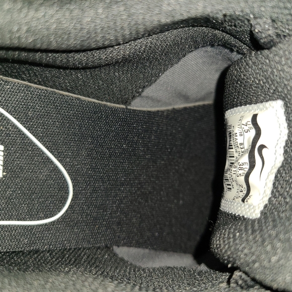 Womens Nike sneakers - Picture 7 of 7